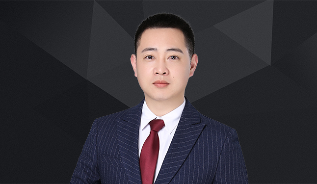 王 军